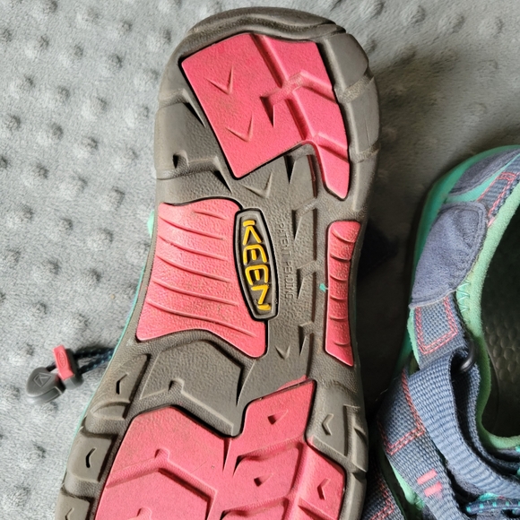 Keen Big Kids Newport H2 Waterproof Hiking Trail Sandals Size 6 - Picture 7 of 8